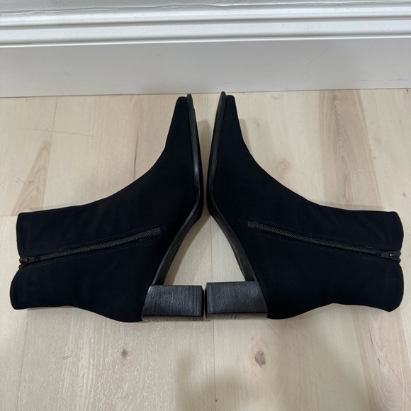 EUC Stewart Weitzman Windy Gore-Tex Black Bootie Boots Women's 9B Square Toe - Picture 9 of 14